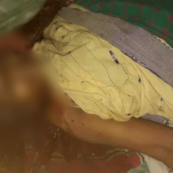 রাজশাহীতে এক আদিবাসী নারীকে নিজ শয়নঘরে গলাকেটে হত্যা